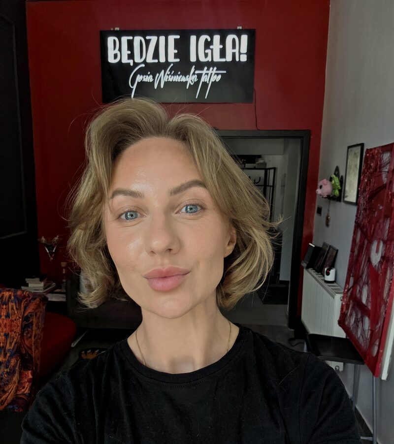 Gosia Wiśniewska — tatuatorka w studiu tatuażu Będzie Igła! w Gliwicach